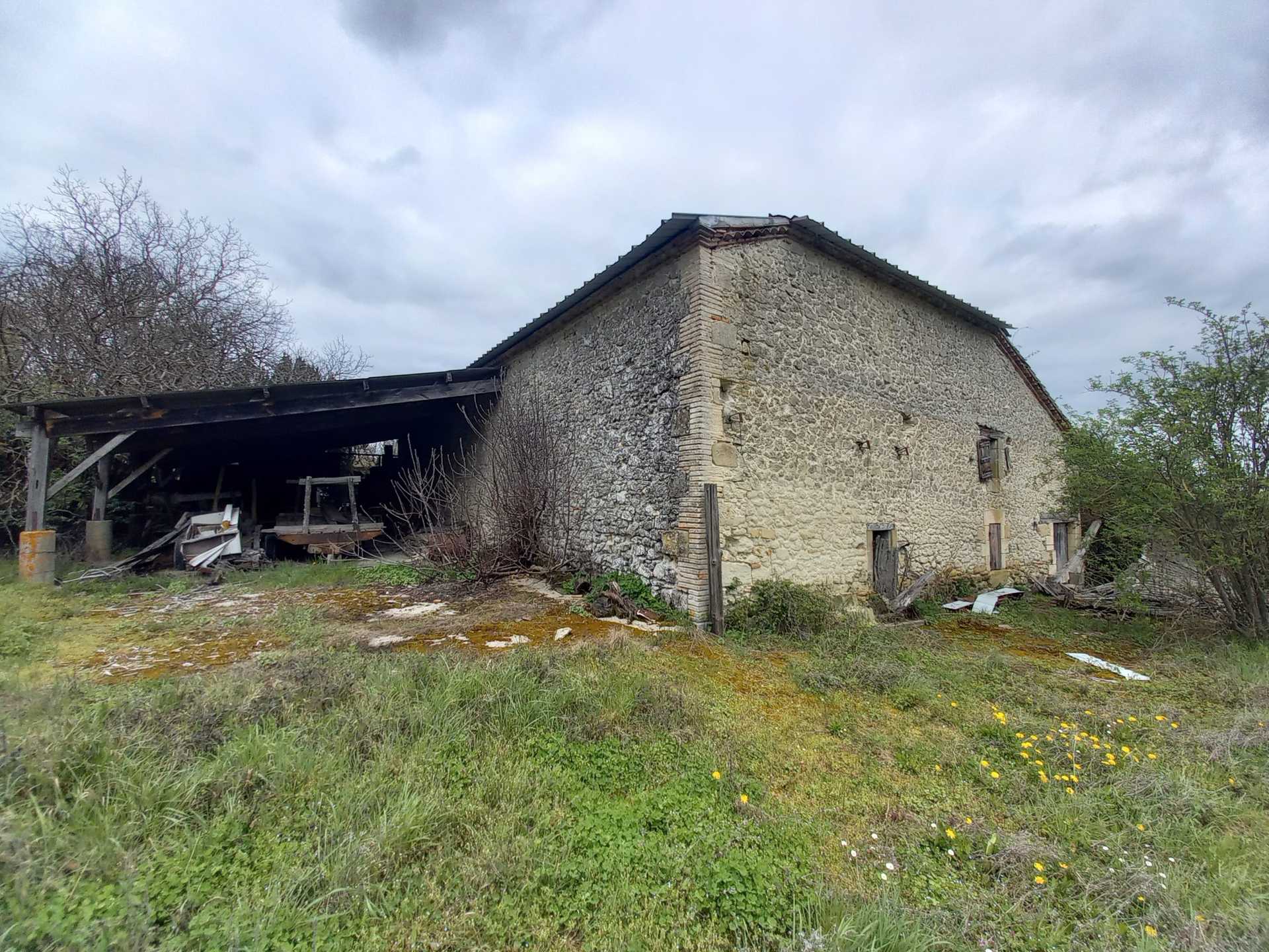 House in Monbahus, Nouvelle-Aquitaine 11735773