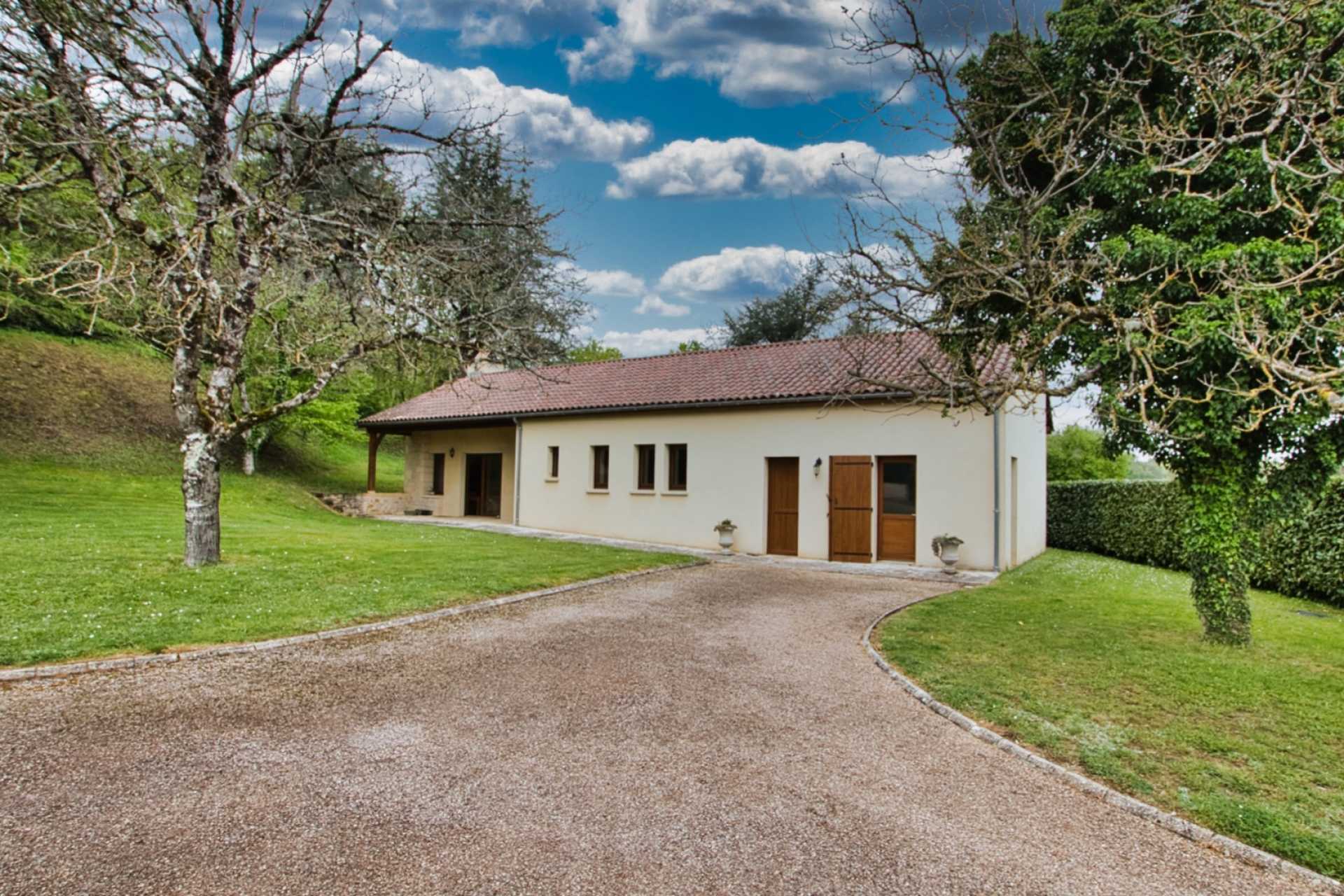 Huis in Sarlat-la-Caneda, Nouvelle-Aquitanië 11735836