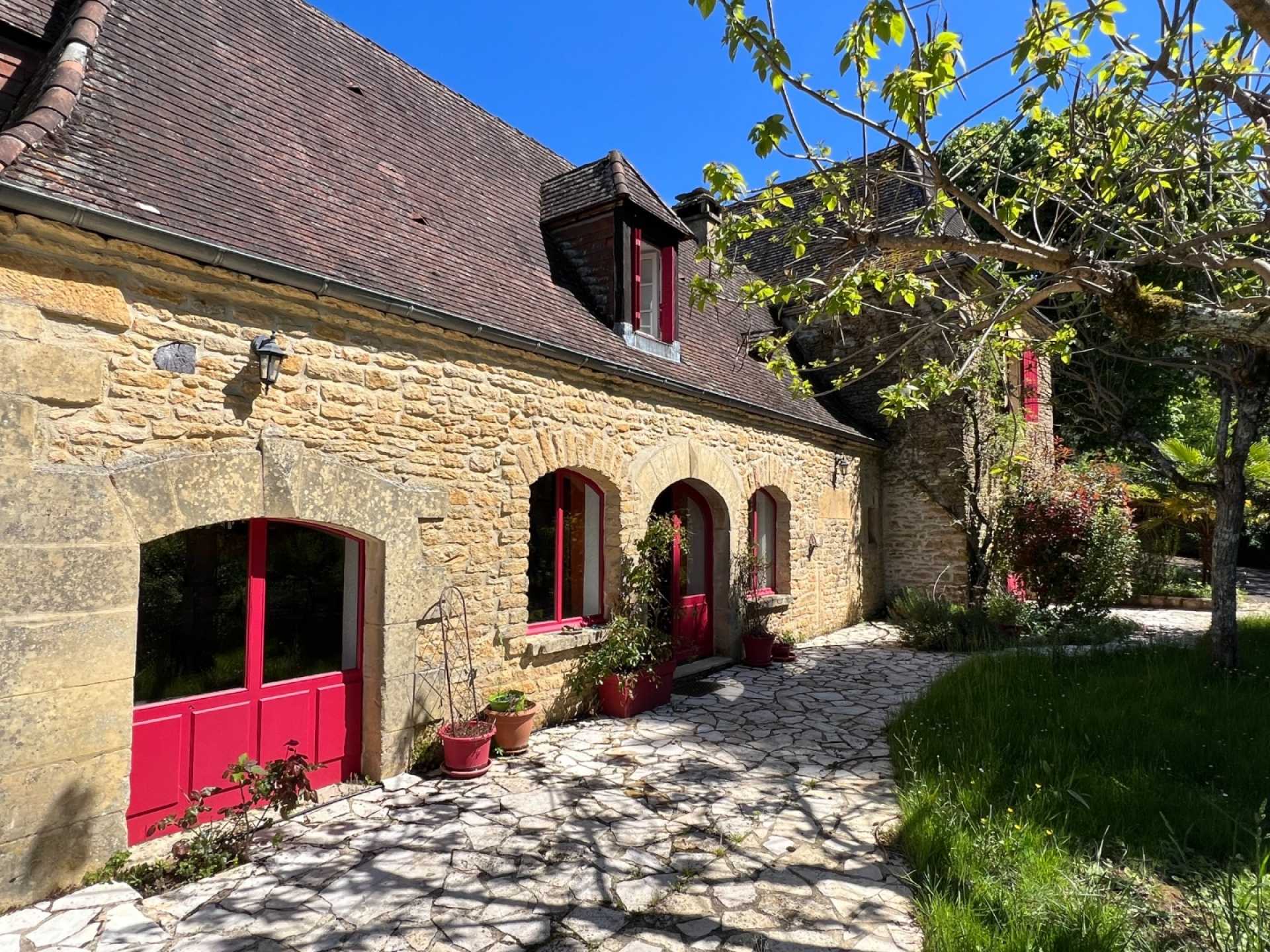 жилой дом в Proissans, Nouvelle-Aquitaine 11735840
