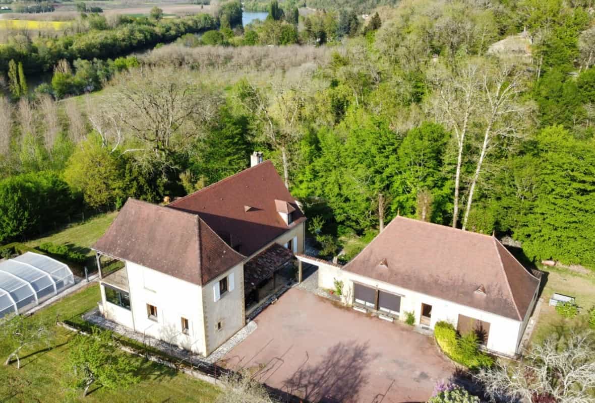 House in Sarlat-la-Caneda, Nouvelle-Aquitaine 11735843