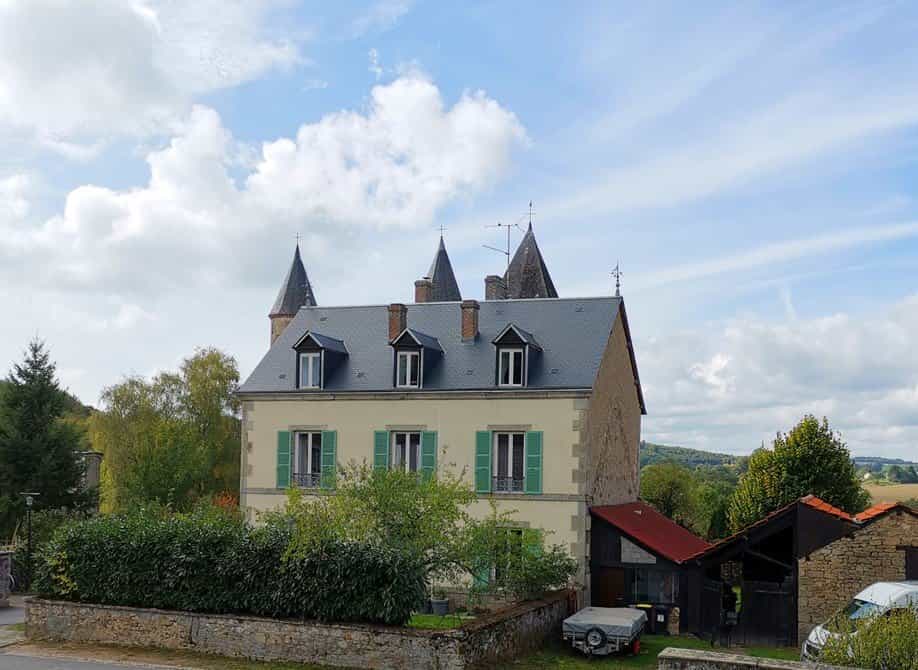 Hus i La Souterraine, Nouvelle-Aquitaine 11735876