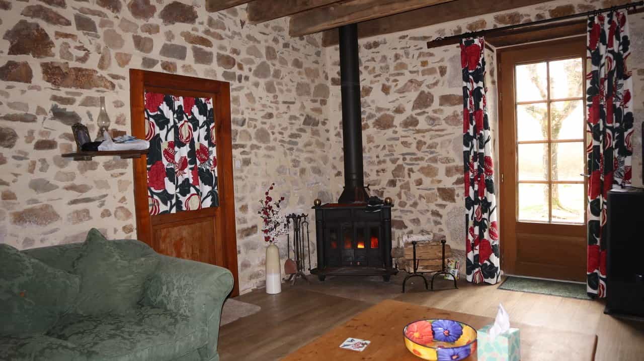 Huis in Lesterps, Nouvelle-Aquitaine 11735883