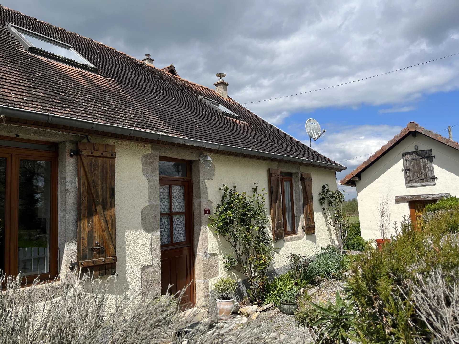 House in Verneuil-Moustiers, Nouvelle-Aquitaine 11735945