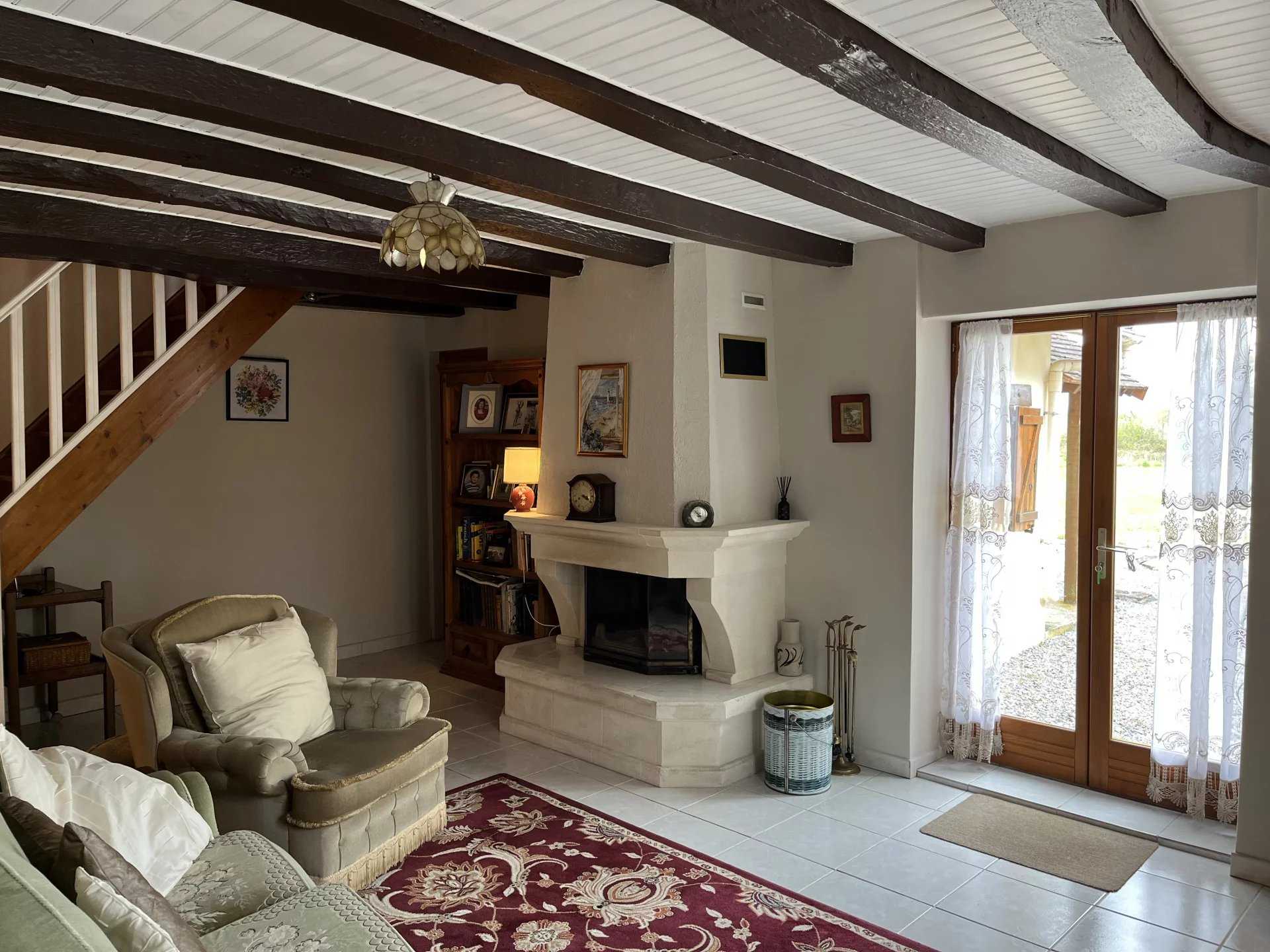 House in Verneuil-Moustiers, Nouvelle-Aquitaine 11735945