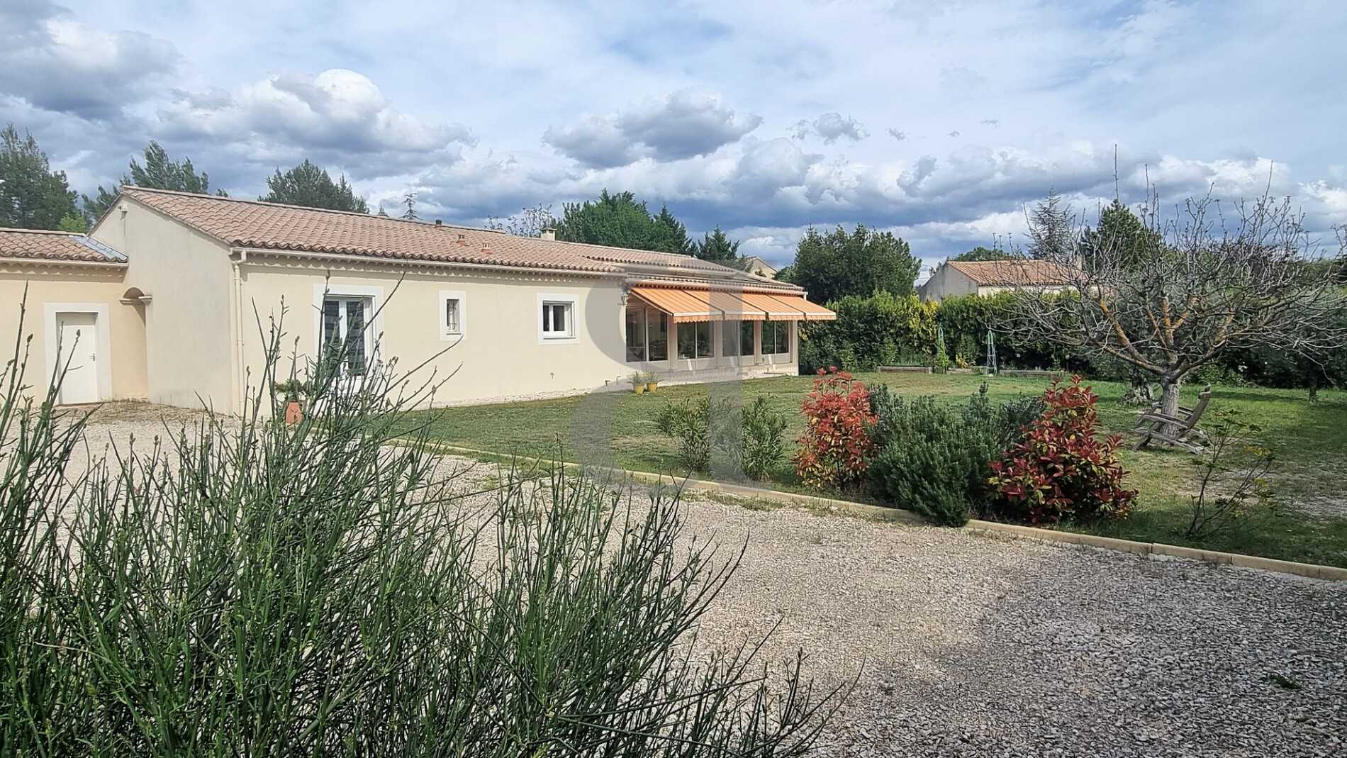 rumah dalam Mormoiron, Provence-Alpes-Côte d'Azur 11735954