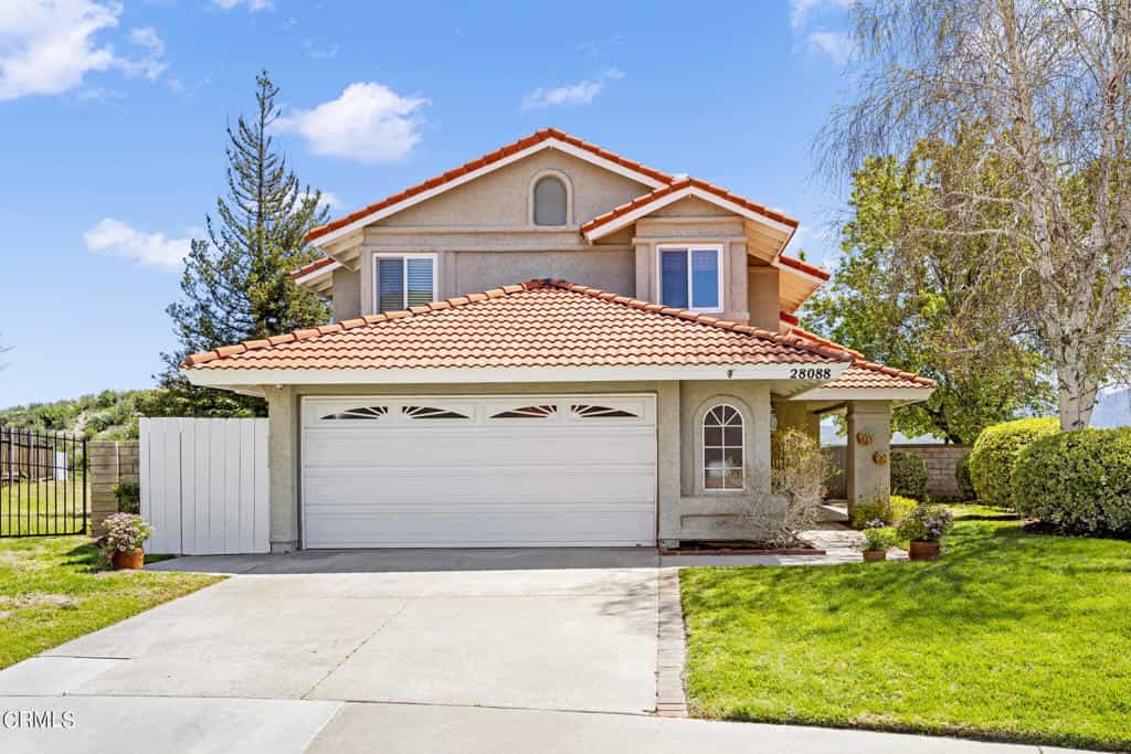 House in Santa Clarita, California 11735974