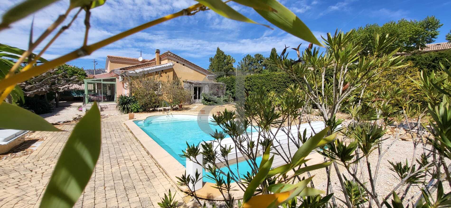 Rumah di Badui, Provence-Alpes-Cote d'Azur 11735983