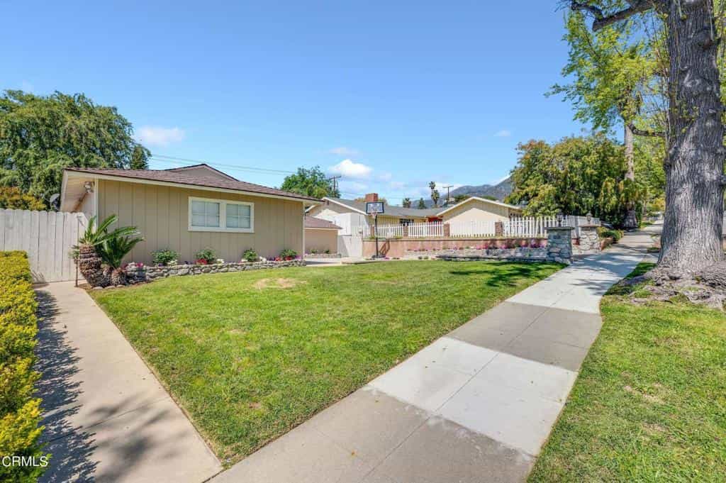 Haus im Kinneloa Mesa, Kalifornien 11736033
