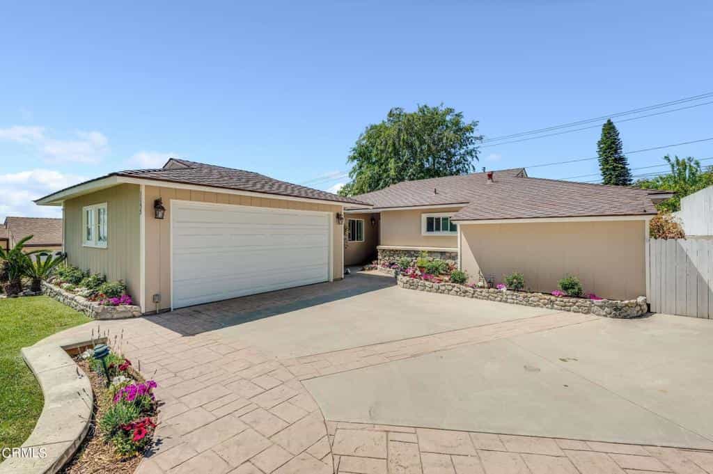 Rumah di Kinneloa Mesa, Kalifornia 11736033