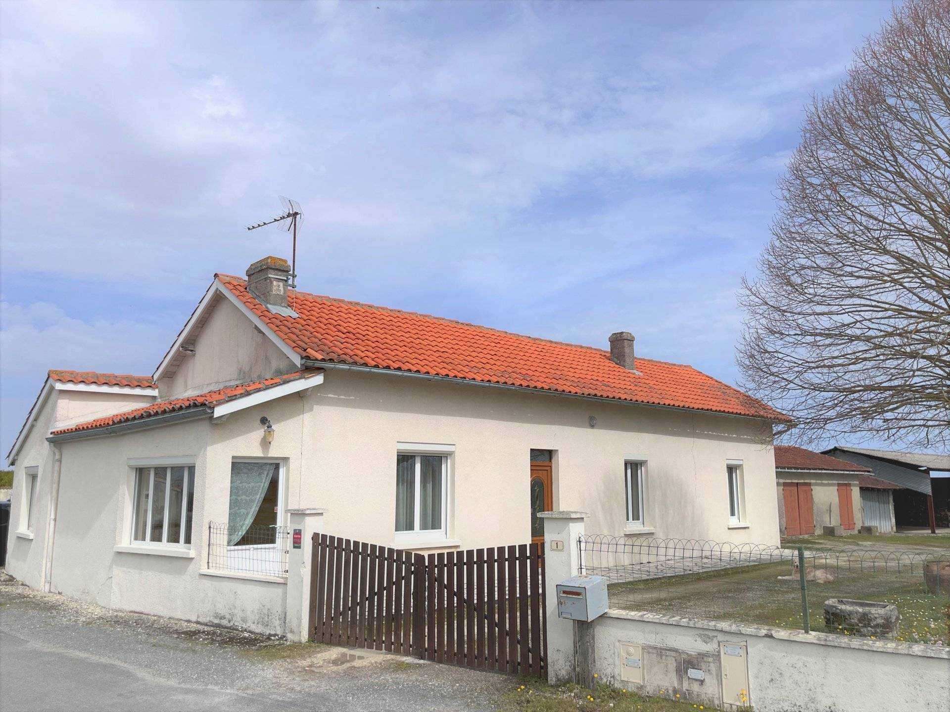 Будинок в Sainte-Souline, Nouvelle-Aquitaine 11736076