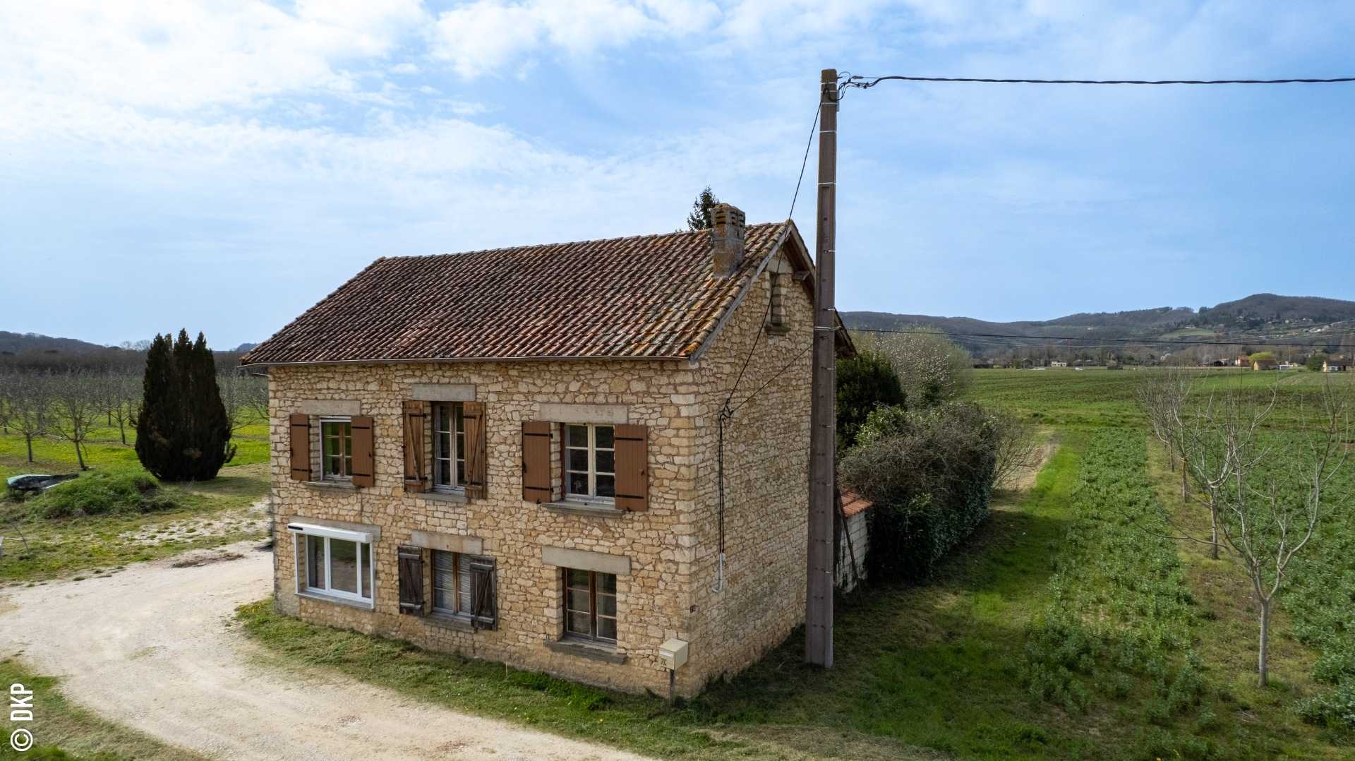 rumah dalam Saint-Cyprien, Nouvelle-Aquitaine 11736083