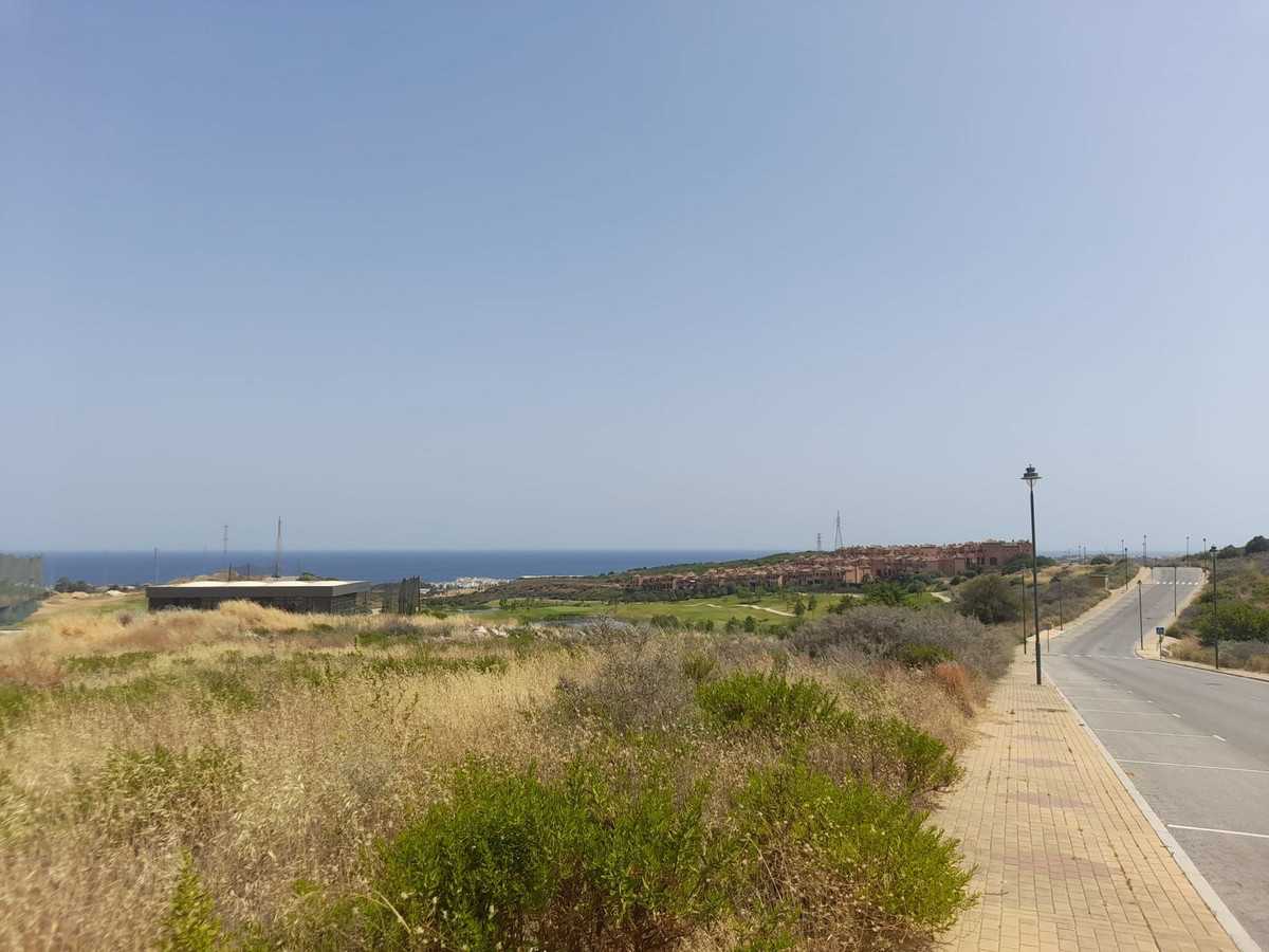Land in Estepona, Andalusia 11736605