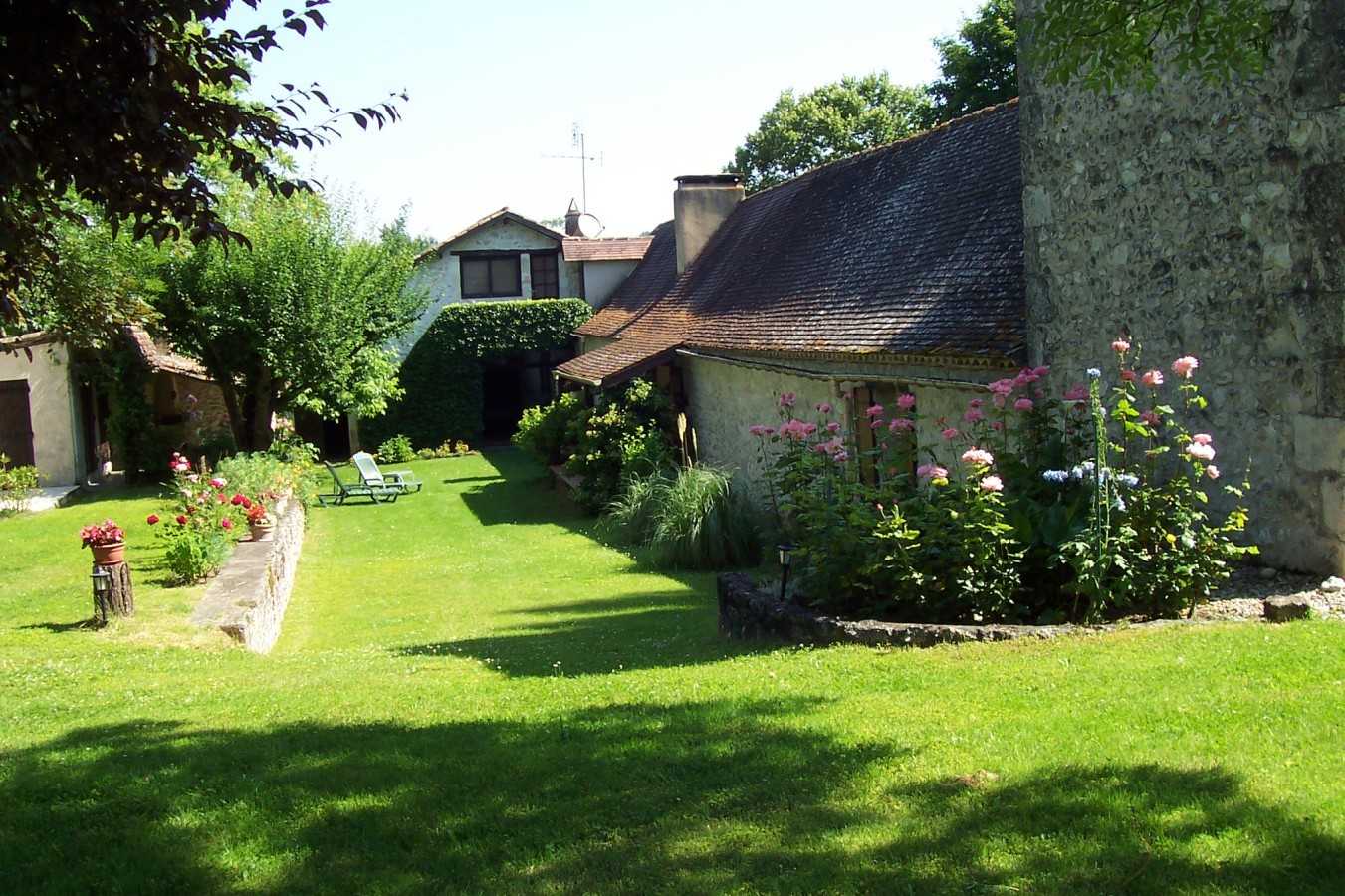 жилой дом в Serres-et-Montguyard, Nouvelle-Aquitaine 11736649