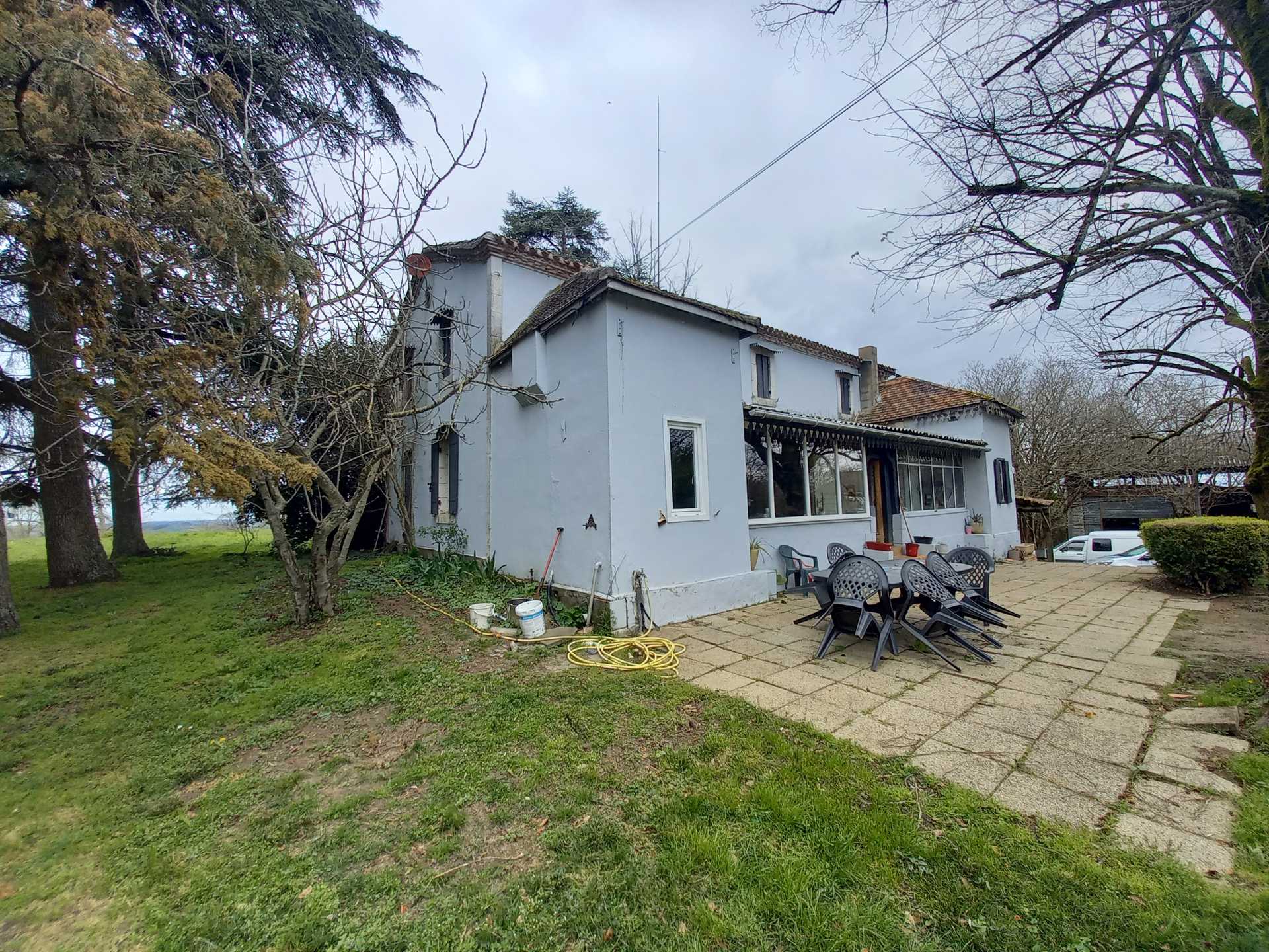 casa no Monbahus, Nouvelle-Aquitaine 11736839