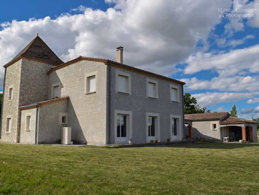 房子 在 Monbahus, Nouvelle-Aquitaine 11736872