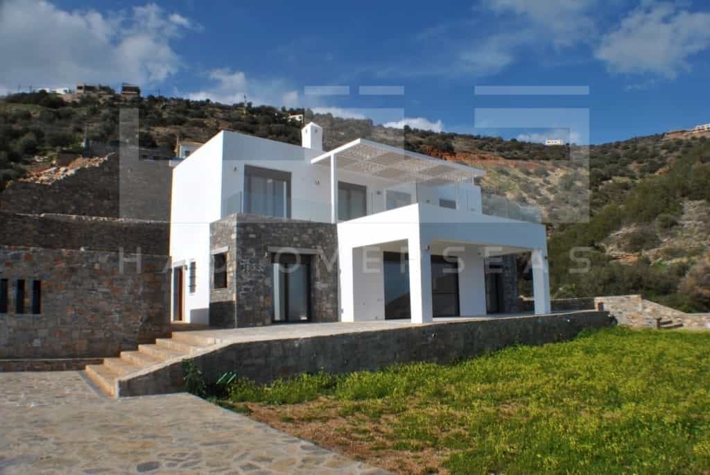 жилой дом в Agios Nikolaos,  11737018