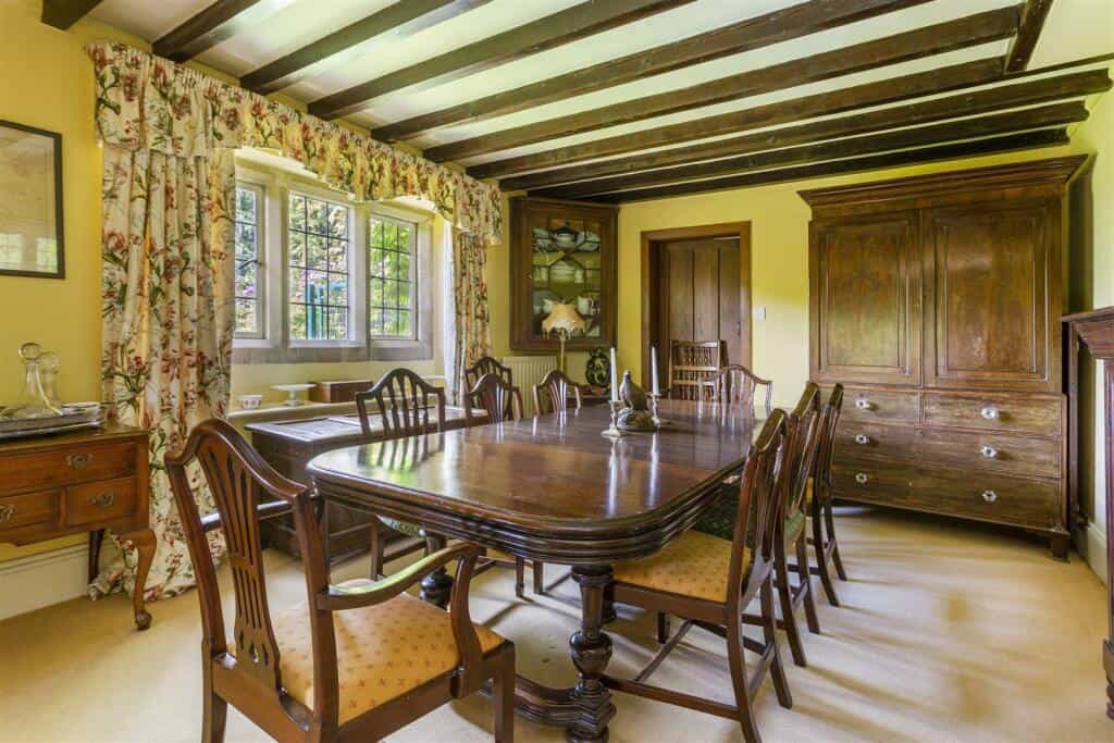 Dom w Whittingtona, Gloucestershire 11737833