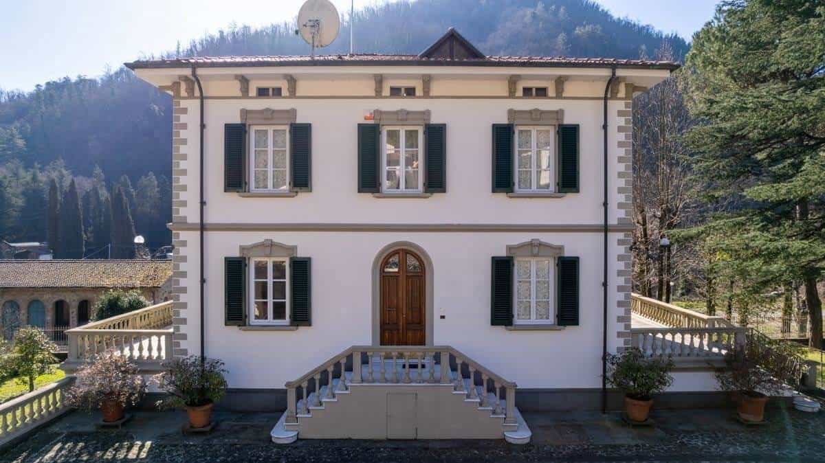 Rumah di Bagni di Lucca, Tuscany 11738457