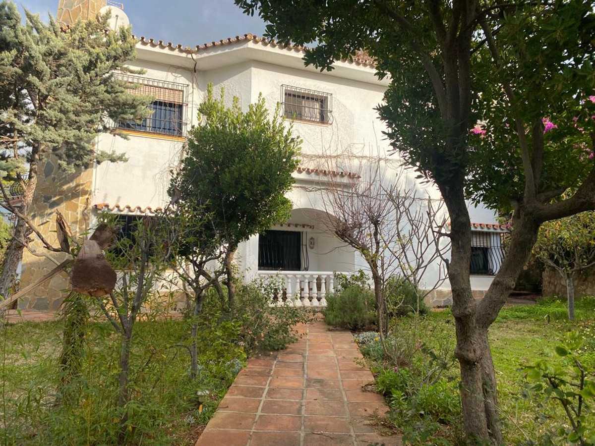 मकान में Ojén, Andalucía 11738682