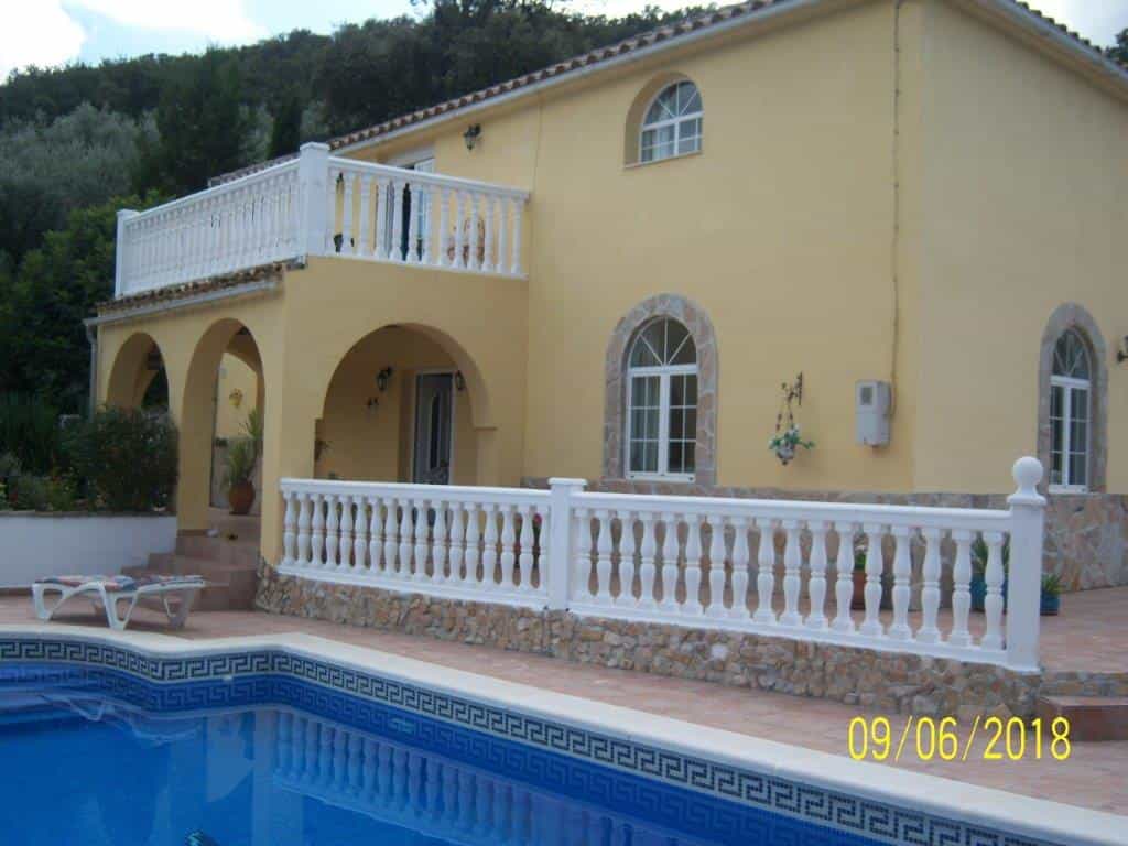 Rumah di Iznajar, Andalusia 11739678
