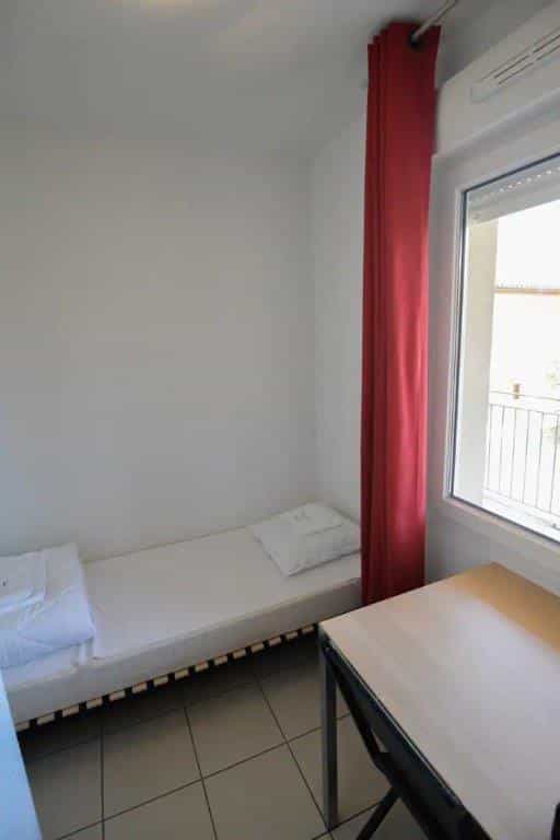 公寓 在 Azille, Occitanie 11739827