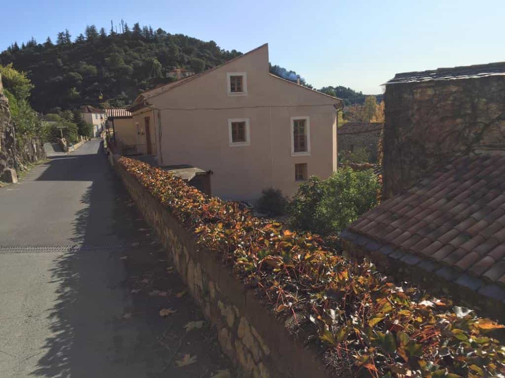 Condominium in Roquebrun, Occitanie 11739864