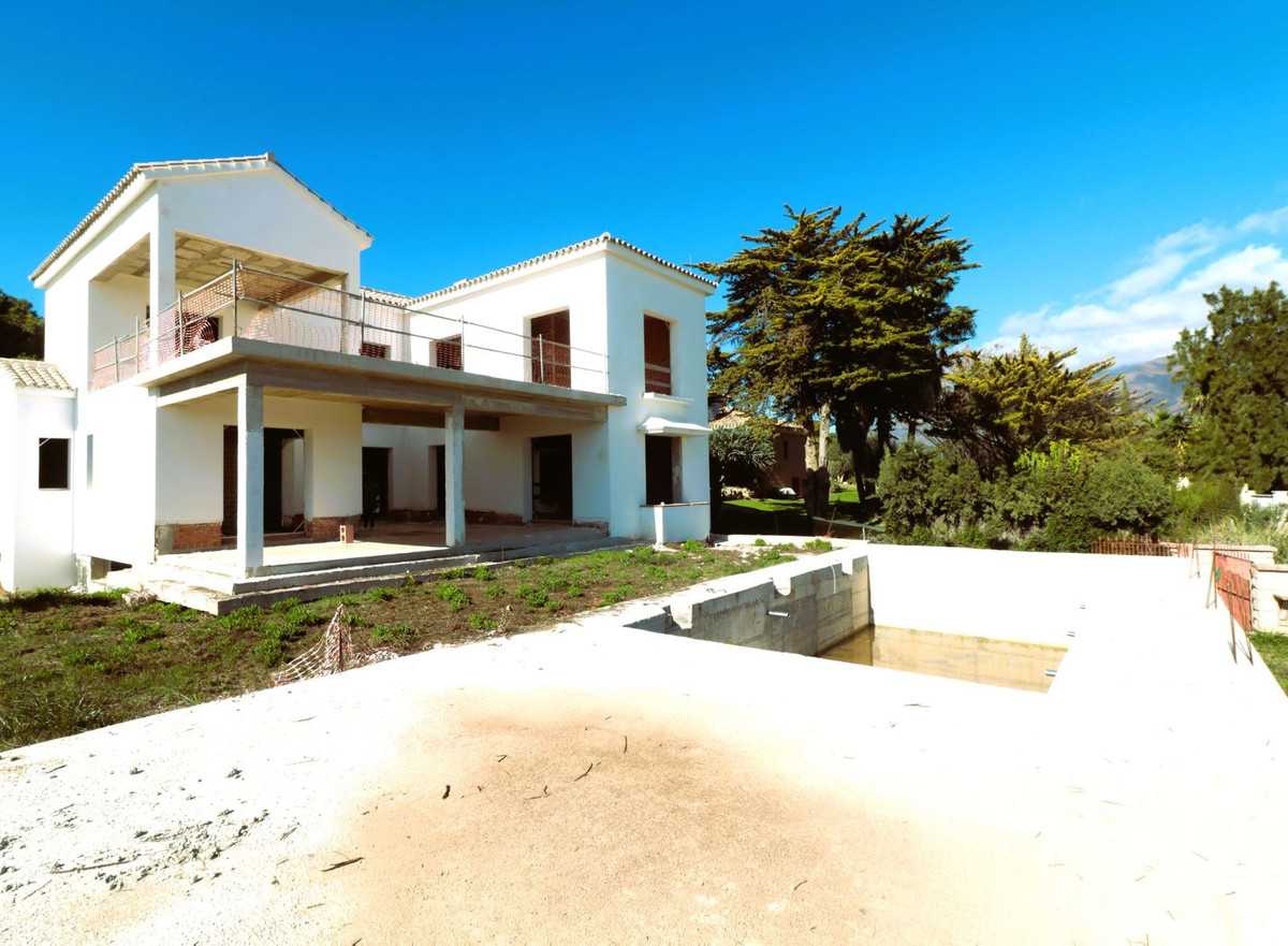 House in Estepona, Andalusia 11739873