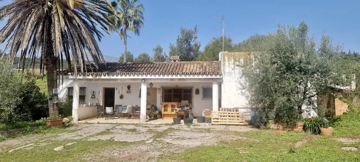 House in Estepona, Andalusia 11739905
