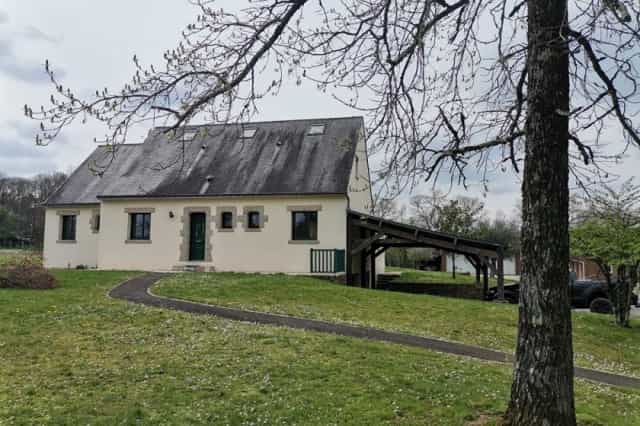 Dom w Josselin, Brittany 11740364