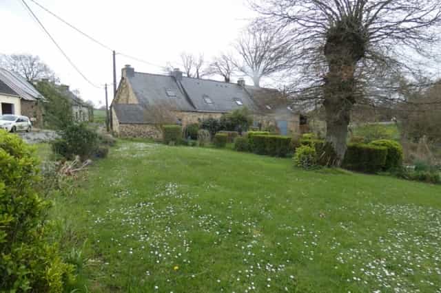 房子 在 Tréal, Brittany 11740394