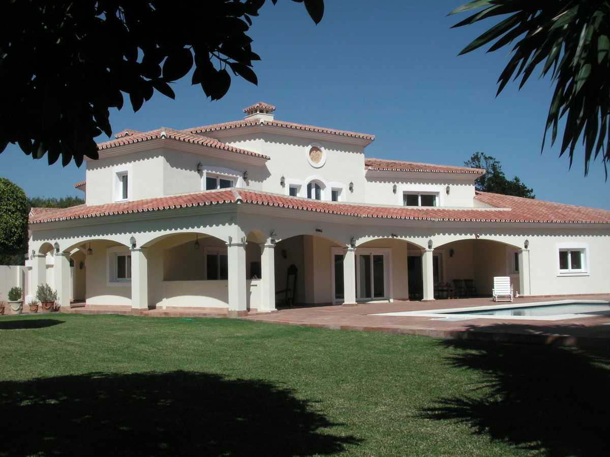 House in San Pedro de Alcantara, Andalusia 11741013