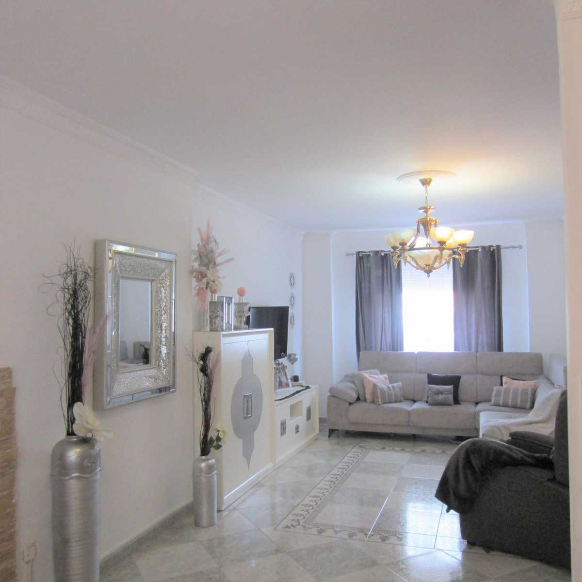House in Fuengirola, Andalusia 11741697