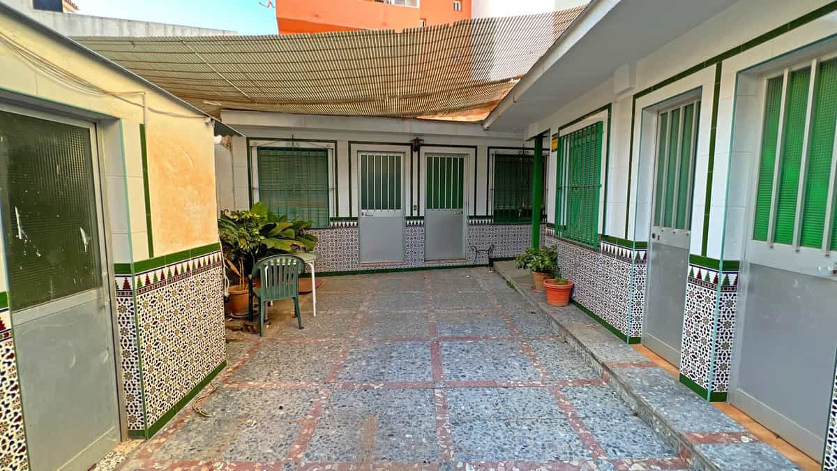 House in Fuengirola, Andalusia 11741747