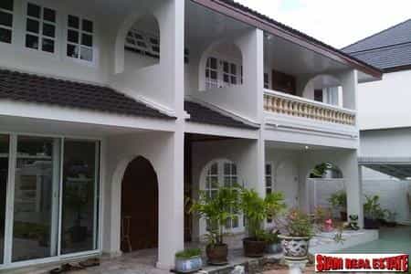 casa en Muban Ban Seri, Krung Thep Maha Nakhon 11742630