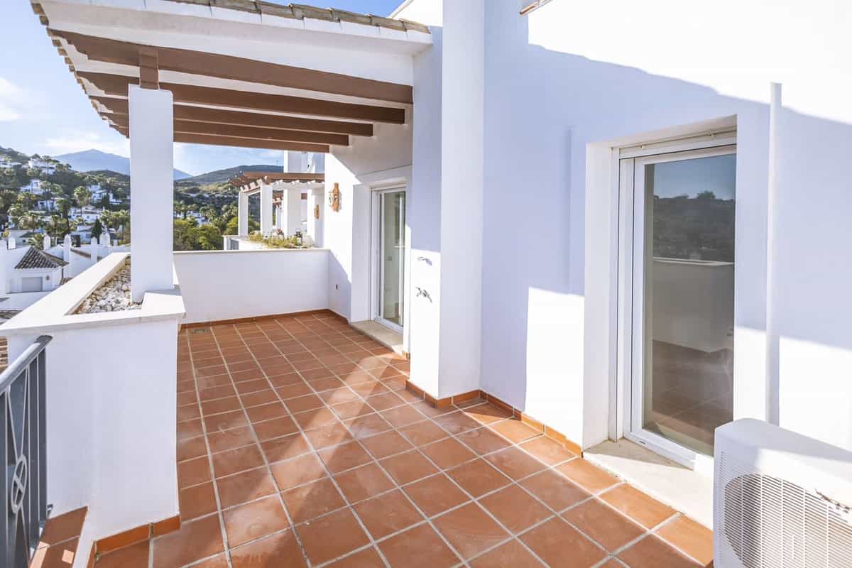 Condominium in Marbella, Andalusia 11742702