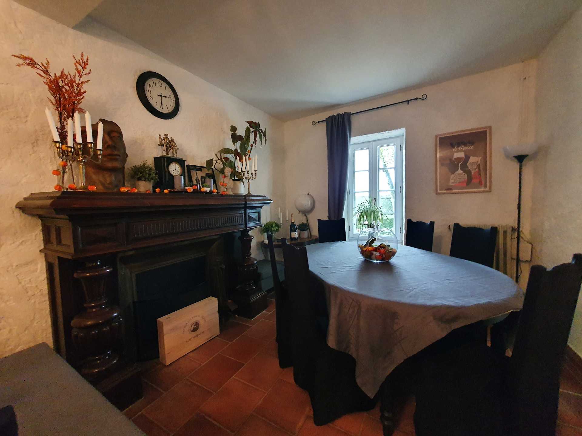 House in Minzac, Nouvelle-Aquitaine 11743105