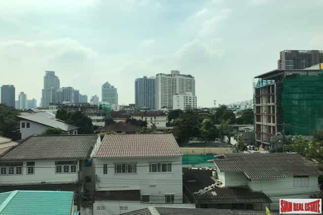 Condominium in , Bangkok 11743596