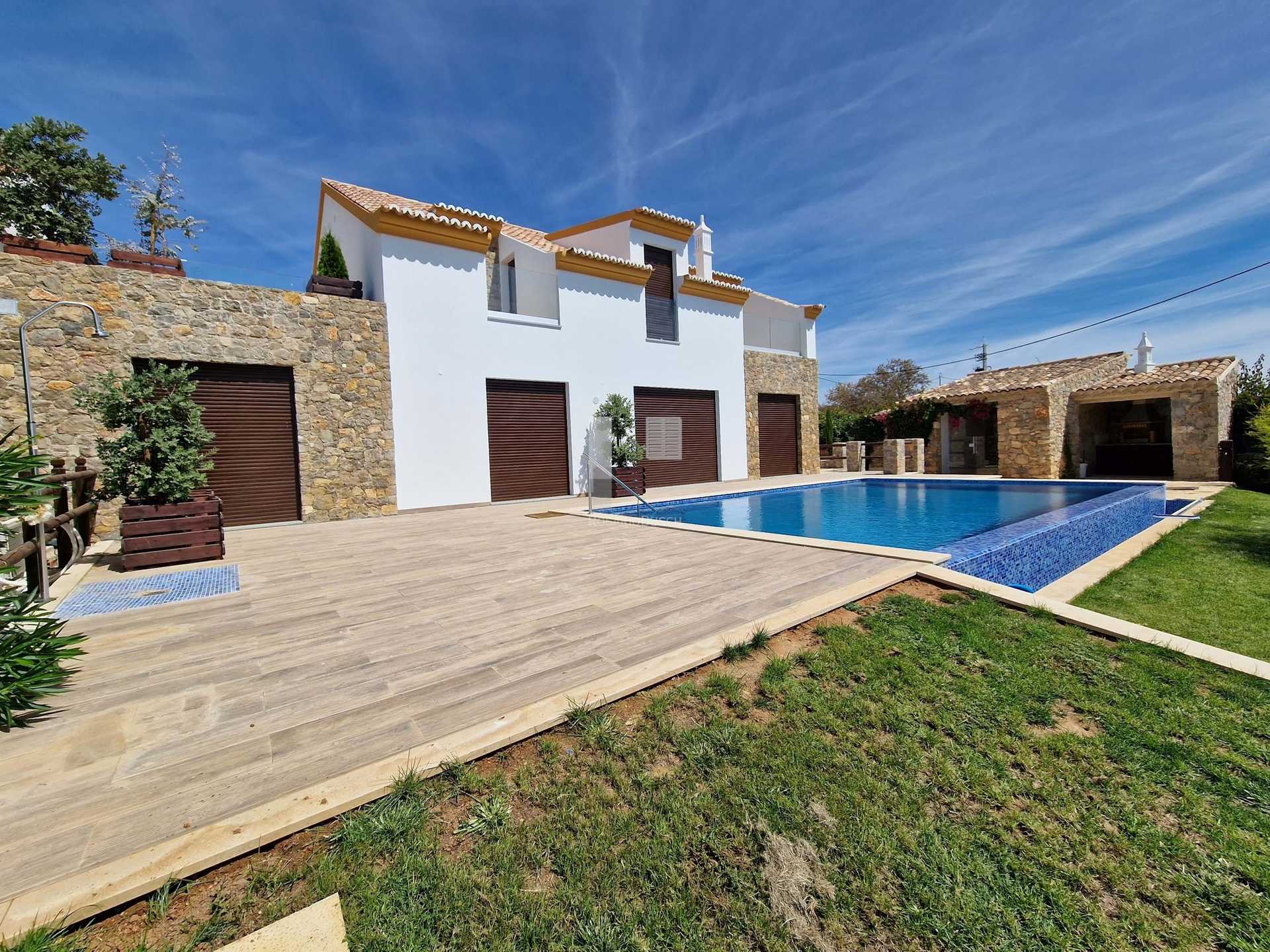 Huis in , Faro District 11743636
