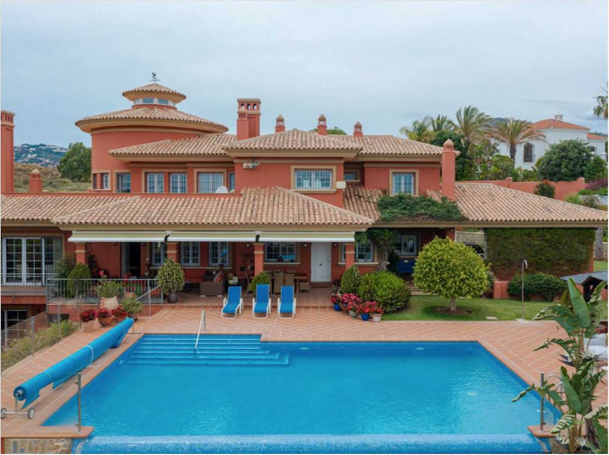 House in Fuengirola, Andalusia 11744027