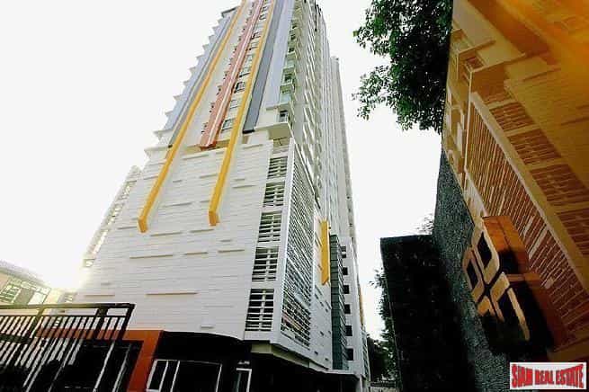 Condominium dans Yan Nawa, Krung Thep Maha Nakhon 11744229