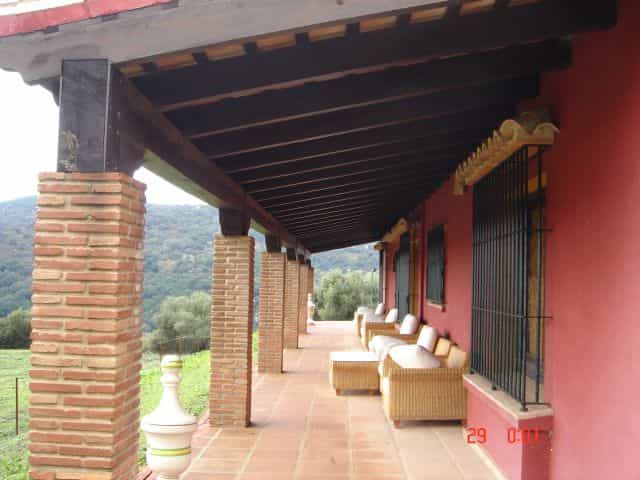 Квартира в Castellar de la Frontera, Andalusia 11744552