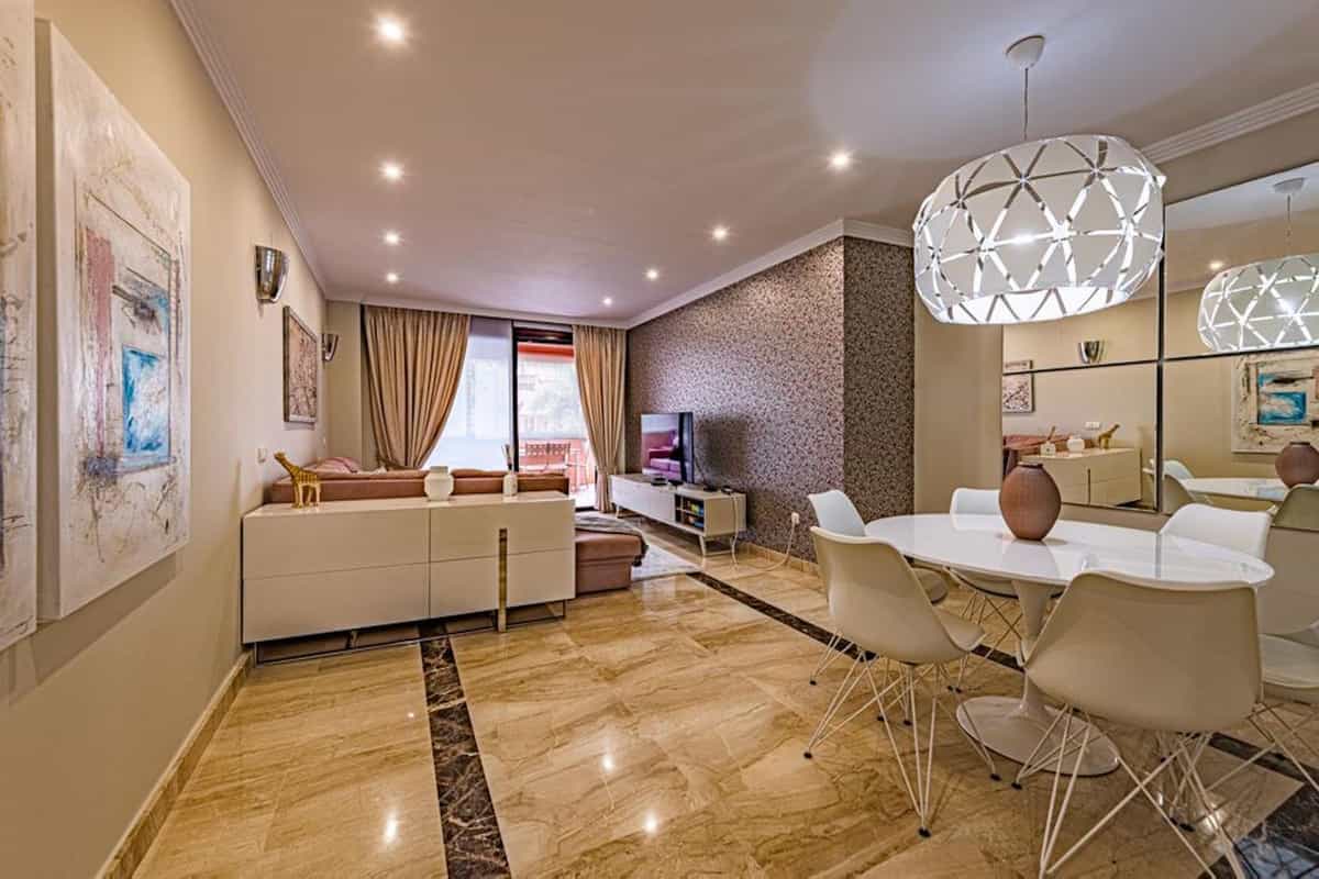 Condominium dans Marbella, Andalousie 11745033
