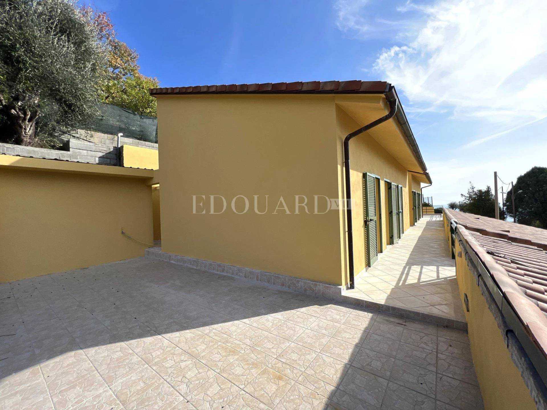 Haus im Castellar, Provence-Alpes-Cote d'Azur 11745079