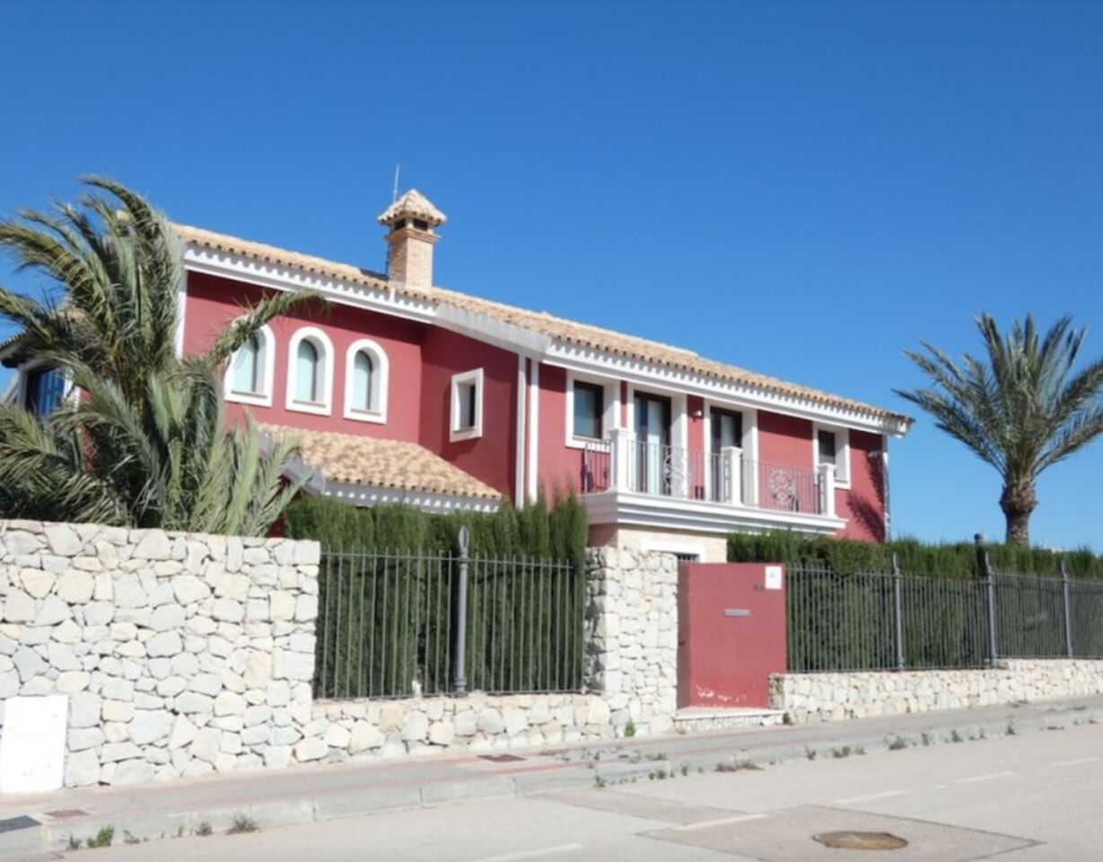 жилой дом в Algorfa, Valencia 11745493