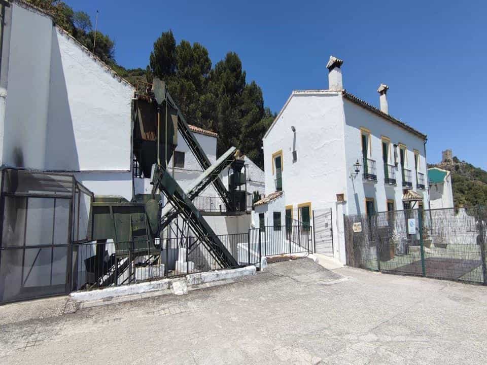 σπίτι σε Zahara de la Sierra, Andalusia 11747329