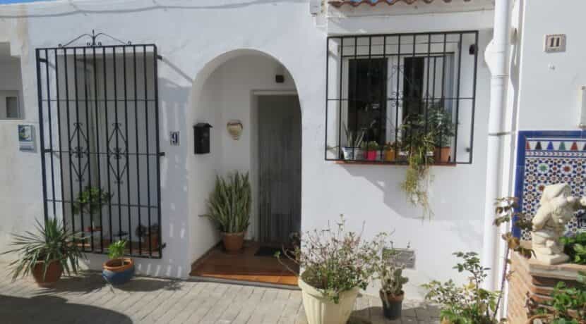 Rumah di Canillas de Albaida, Andalusia 11748599