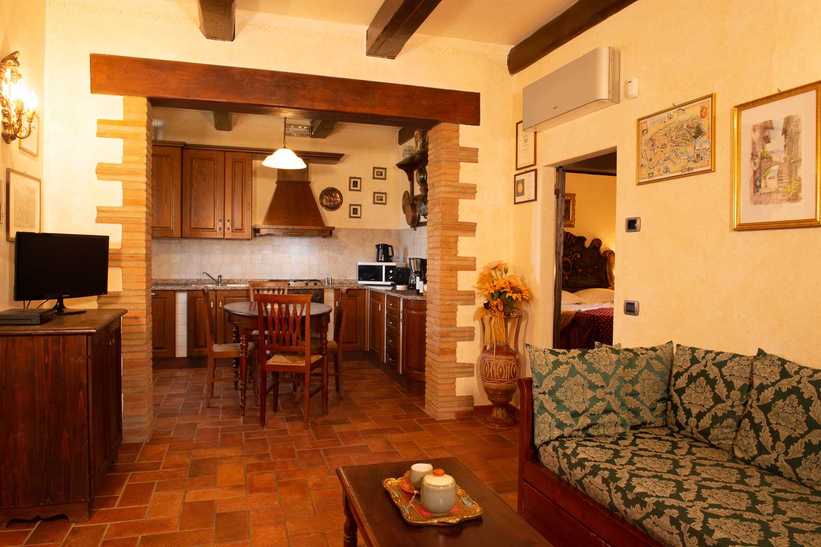 Condominium in Cortona, Tuscany 11748755