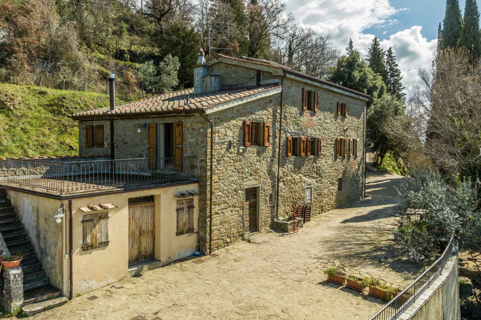 rumah dalam Loro Ciuffenna, Tuscany 11748793