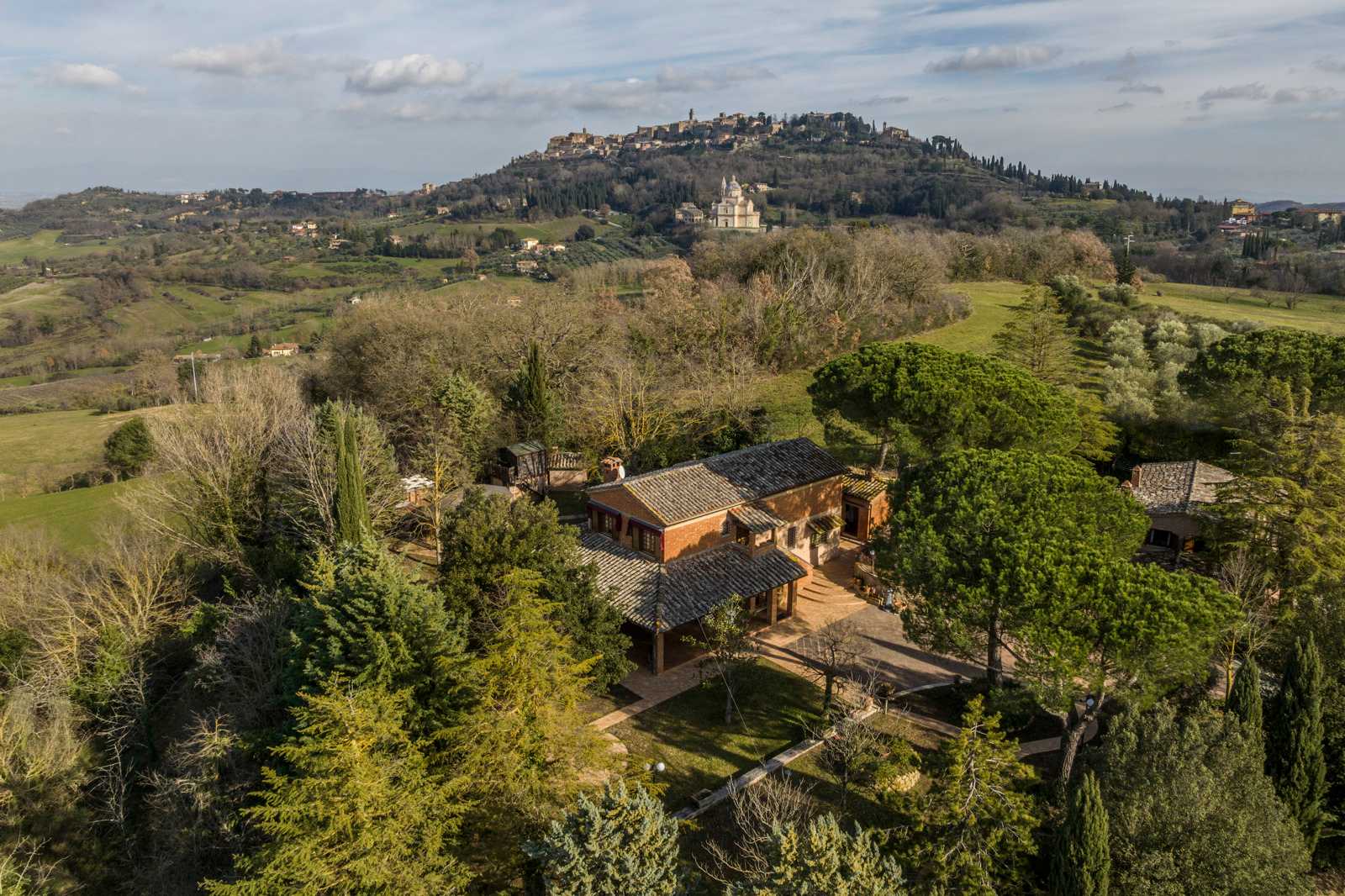 rumah dalam Montepulciano, Tuscany 11748866