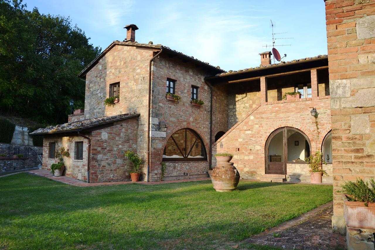 Kondominium dalam Cetona, Tuscany 11748931